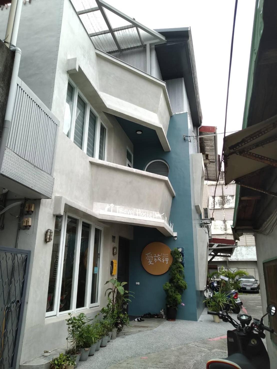 愛旅行民宿&近東大門夜市 Hualien Extérieur photo