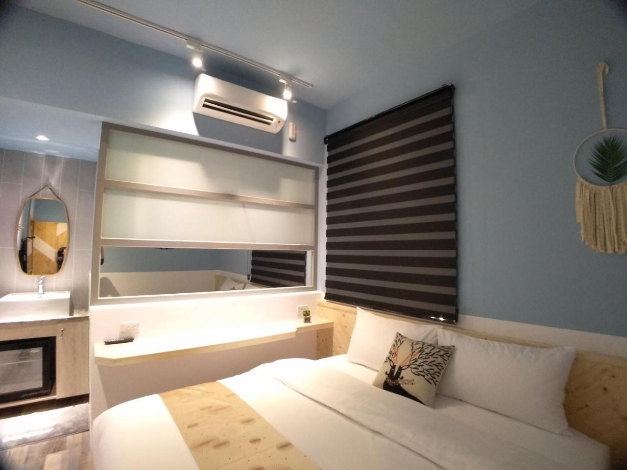 愛旅行民宿&近東大門夜市 Hualien Extérieur photo